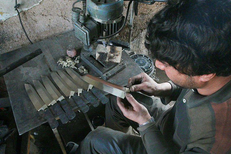 Zanjan Knife-Making Industry Requires Comprehensive Support for Advancement