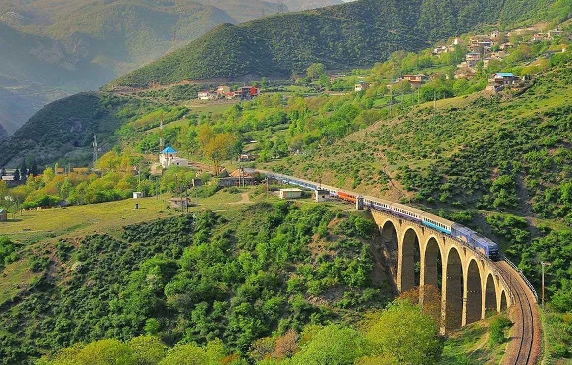 قطار گردشگری شیرگاه