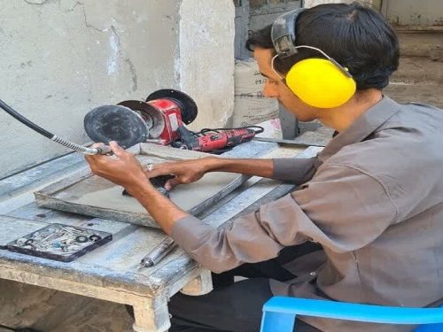 قصه سنگ و رنج؛ گوهرهایی که روی دست می‌ماند