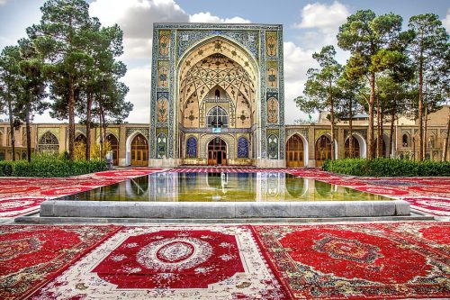 کشف زیباییهای سمنان: بهترین جاذبهها و سوغاتهای محلی برای سفر شما