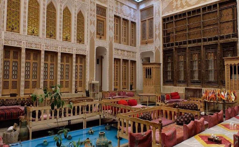 بهترین رستوران‌های سنتی و مدرن شهر یزد برای طعمی فراموش‌نشدنی