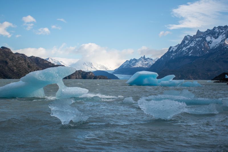 Torres del Paine Lago Grey-Patagonia-Chile