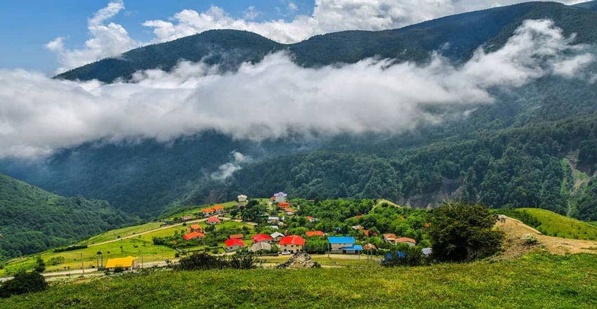 اکتشاف زیبایی رامسر: سفری منحصربه‌فرد به پارک جنگلی صفارود