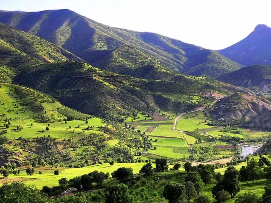 سفر به مریوان تجربه منحصربه‌فرد تاریخ و زیبایی‌های طبیعت کردستان
