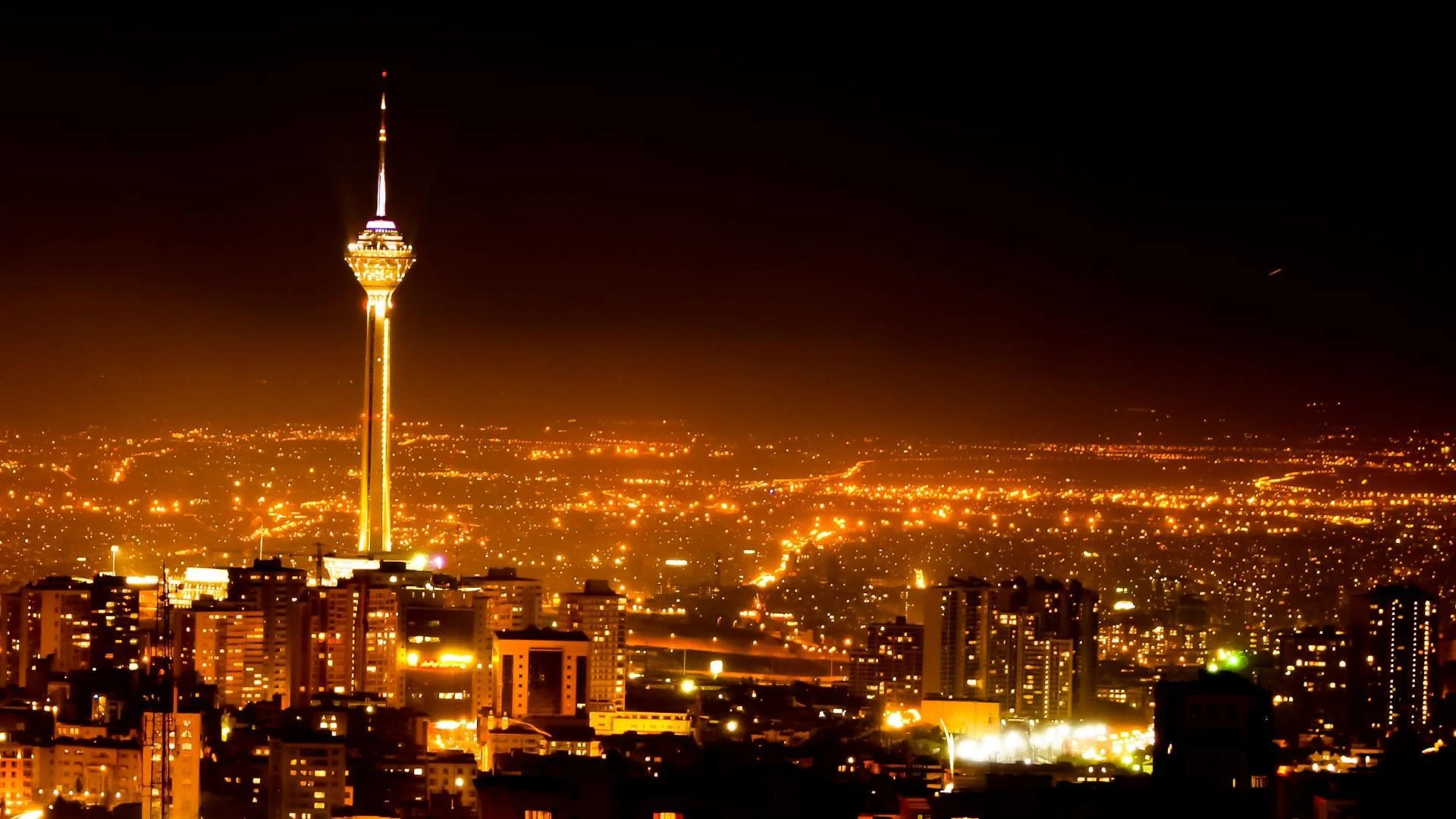 کشف جاذبه‌های پایتخت: راهنمای تخصصی جاهای دیدنی تهران برای گردشگران