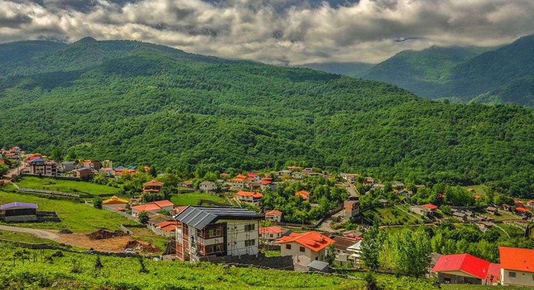 با ایران چارتر موج نو تفریحات دریایی در سواحل زیبای مازندران را تجربه کنید