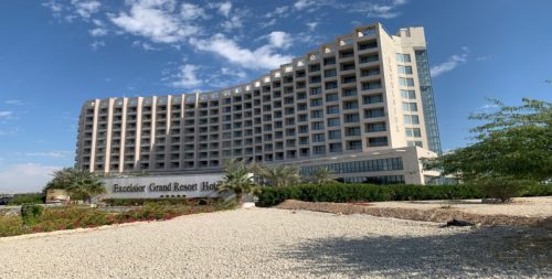 Experience a Comfortable Stay at a Modern Apartment Hotel in Kish
