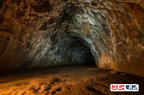 تونل‌های گدازه آوندرا در کوئینزلند استرالیا، تجربه‌ای منحصربه‌فرد از طبیعت زیرزمینی