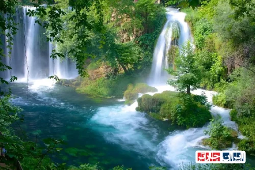 جاذبه‌های پنهان