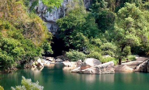 Tham Kong Lo Cave-Khammouane Province-Laos