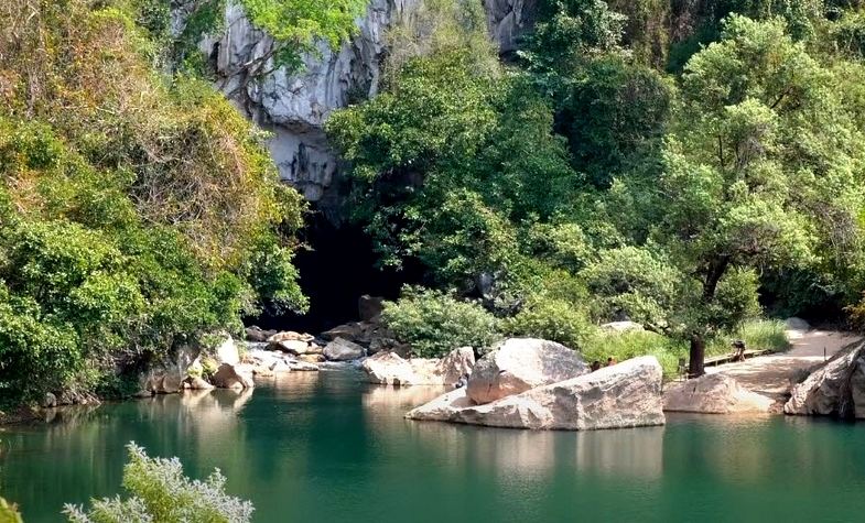 Tham Kong Lo Cave-Khammouane Province-Laos