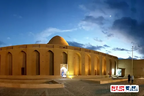 القلاع القديمة في مدينة ميبد التاريخية